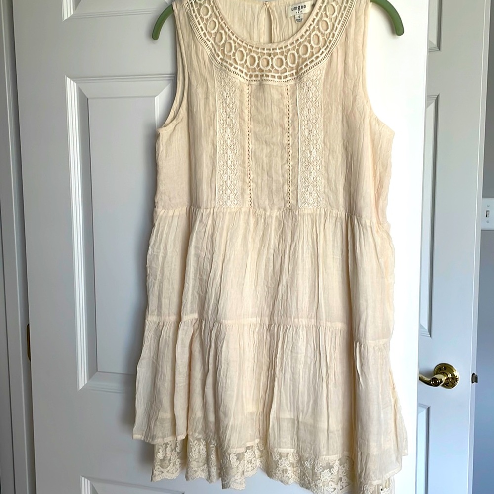 Unge cream dress